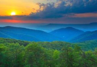 Two Mile Run Overlook, Shenandoah National Park, Virginia, USA