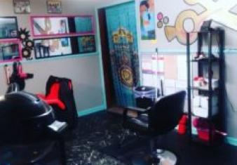 Salon area