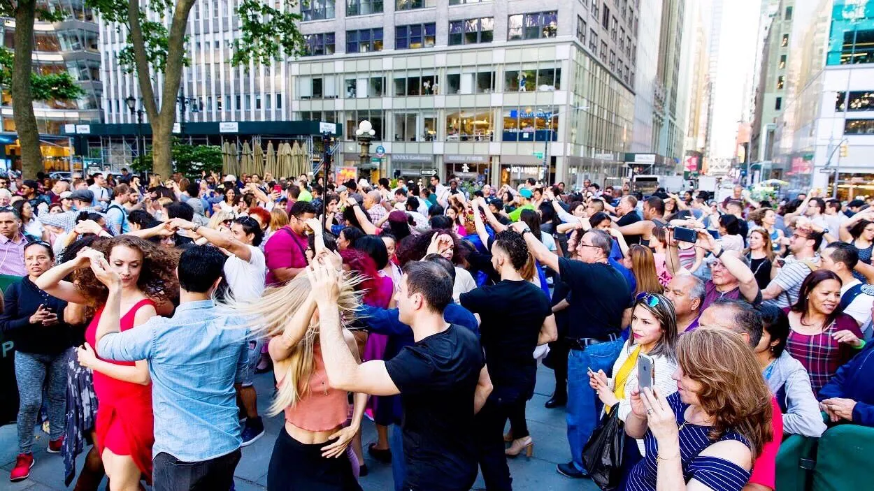 Street dancing